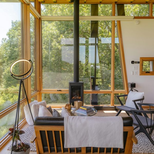 hans-isaacson-1uJVd81R_dY-unsplash